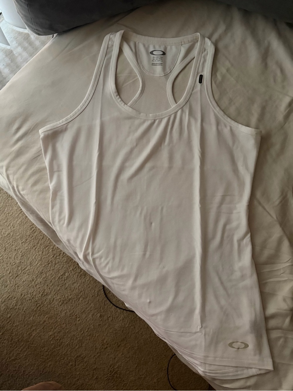 oakley white fitness tank top